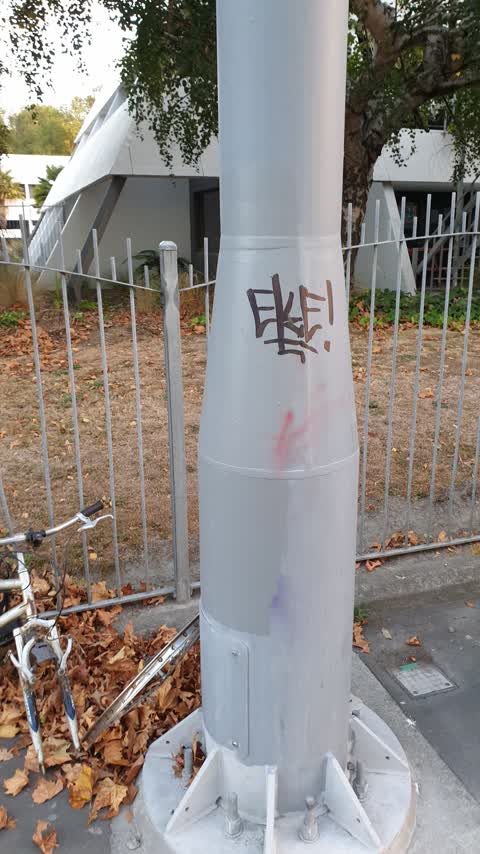 Graffiti, a report photo