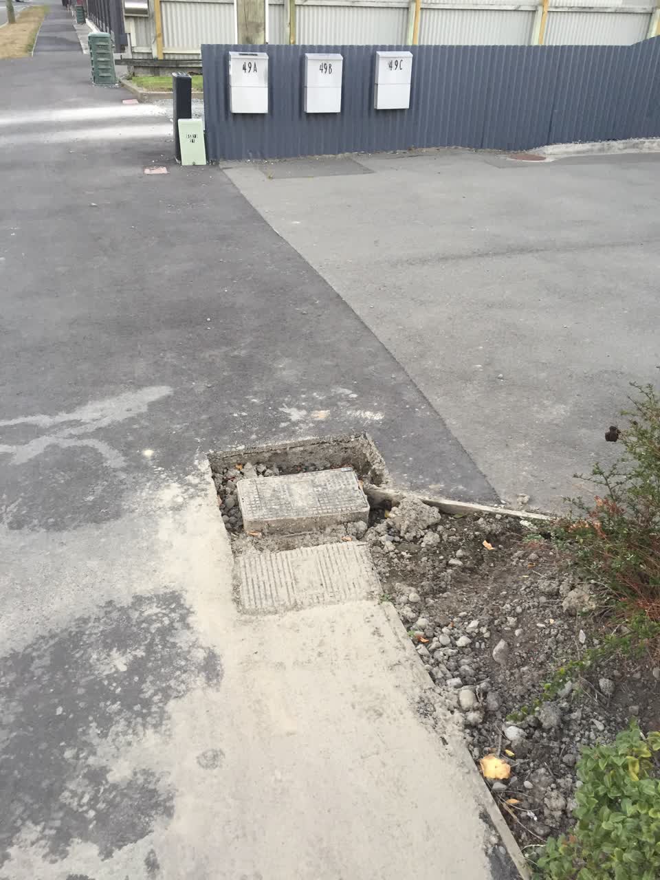The photograph attached to this roading/streets report