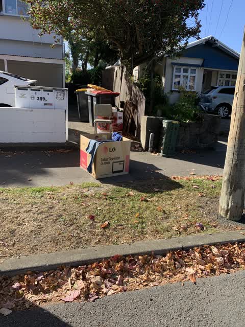 Rubbish/Recycling, a report photo