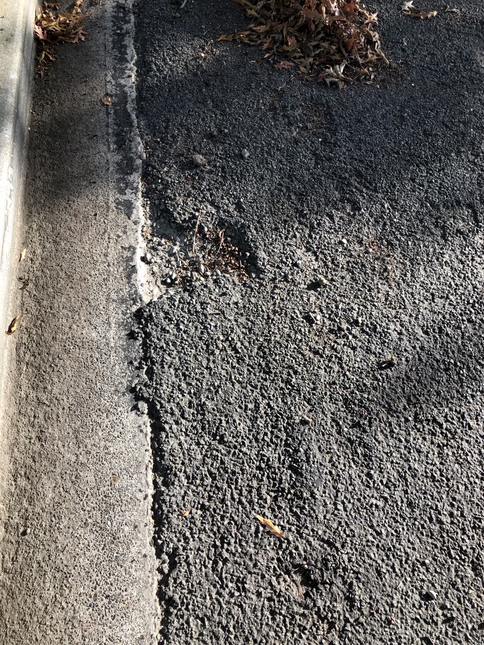 The photograph attached to this roading/streets report