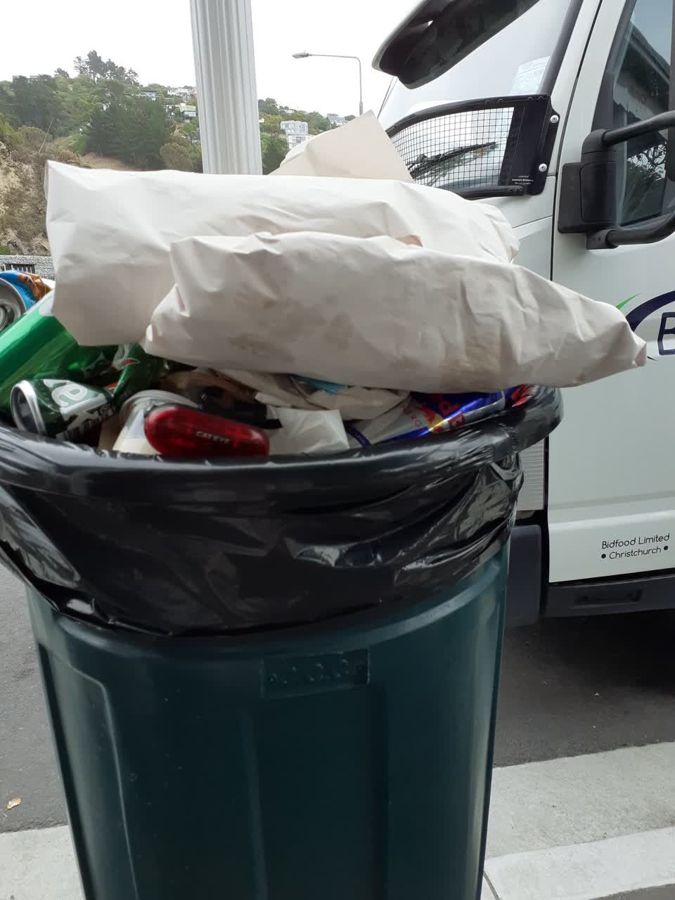 The photograph attached to this rubbish/recycling report