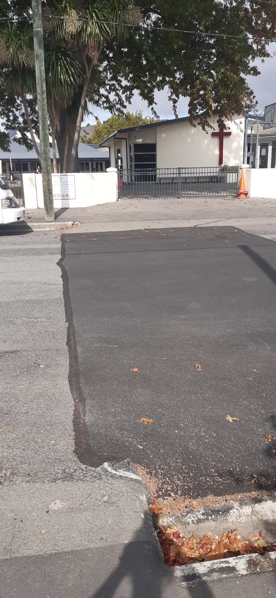 The photograph attached to this roading/streets report