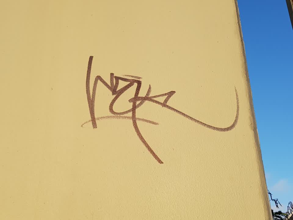 The photograph attached to this graffiti report