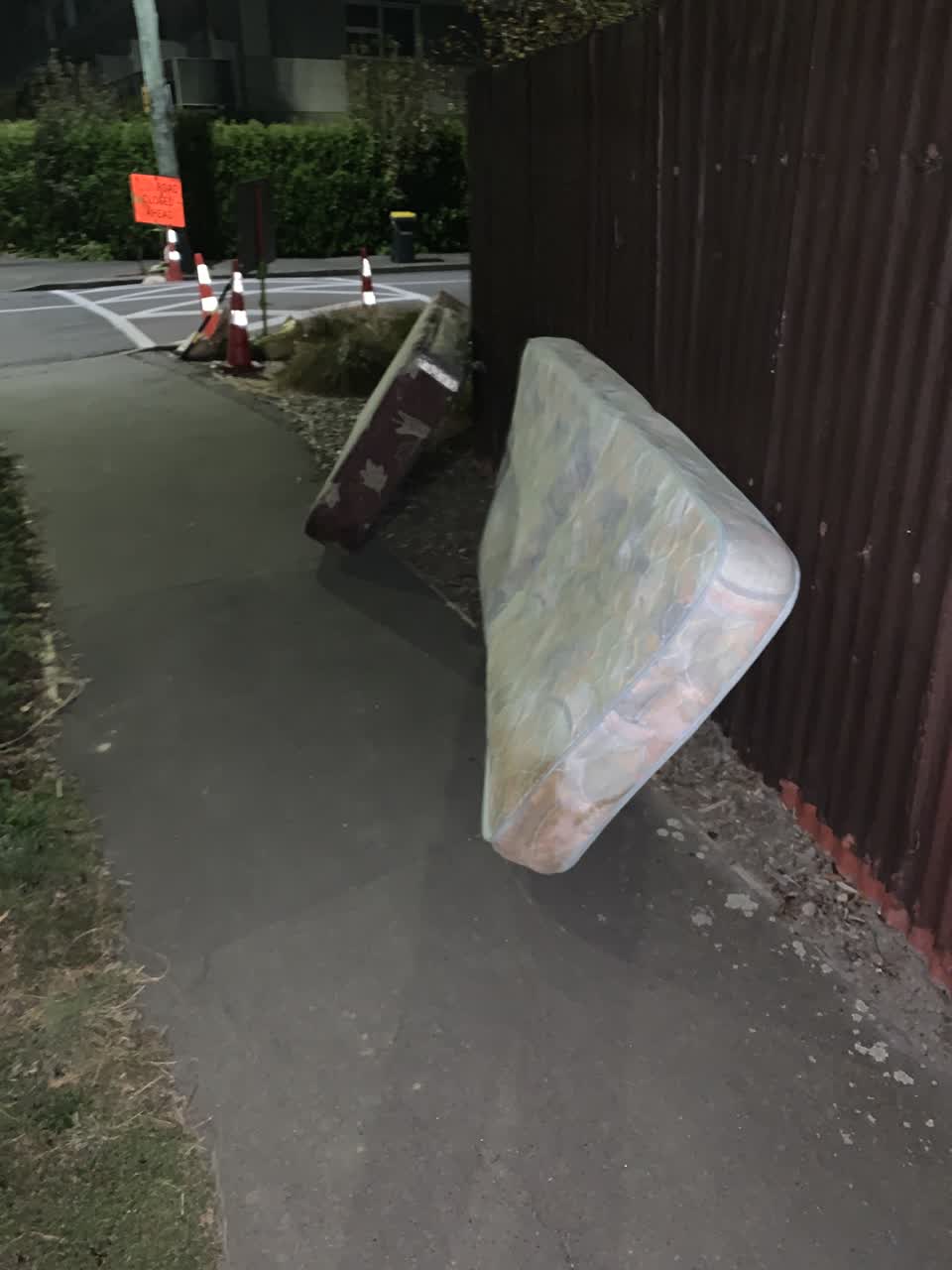 The photograph attached to this rubbish/recycling report