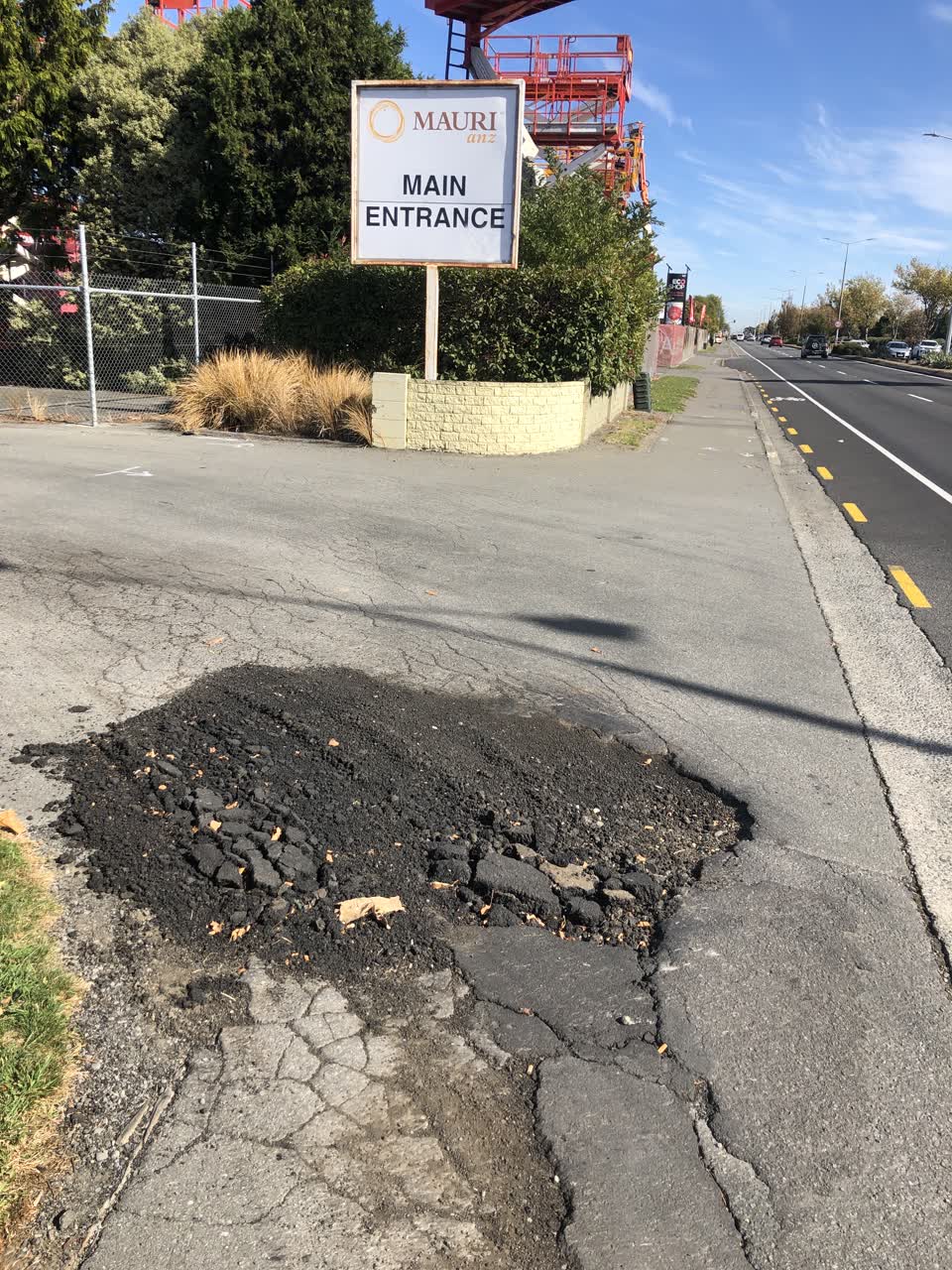 The photograph attached to this roading/streets report