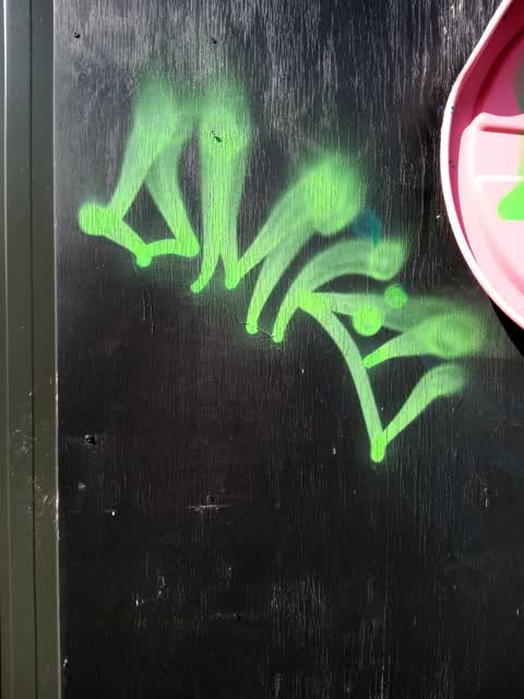 Graffiti, a report photo