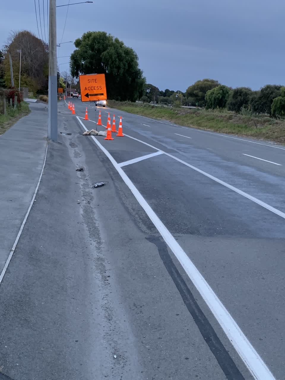 The photograph attached to this roading/streets report
