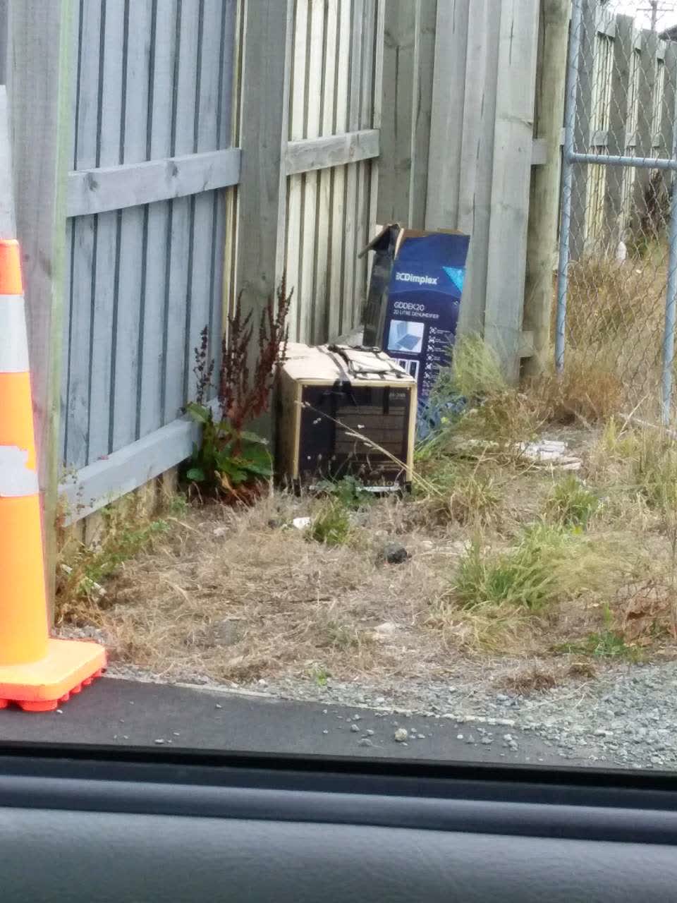 The photograph attached to this rubbish/recycling report