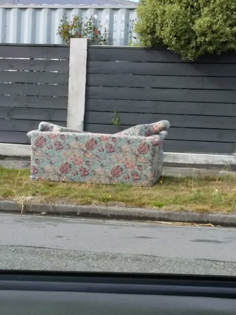 Rubbish/Recycling, a report photo