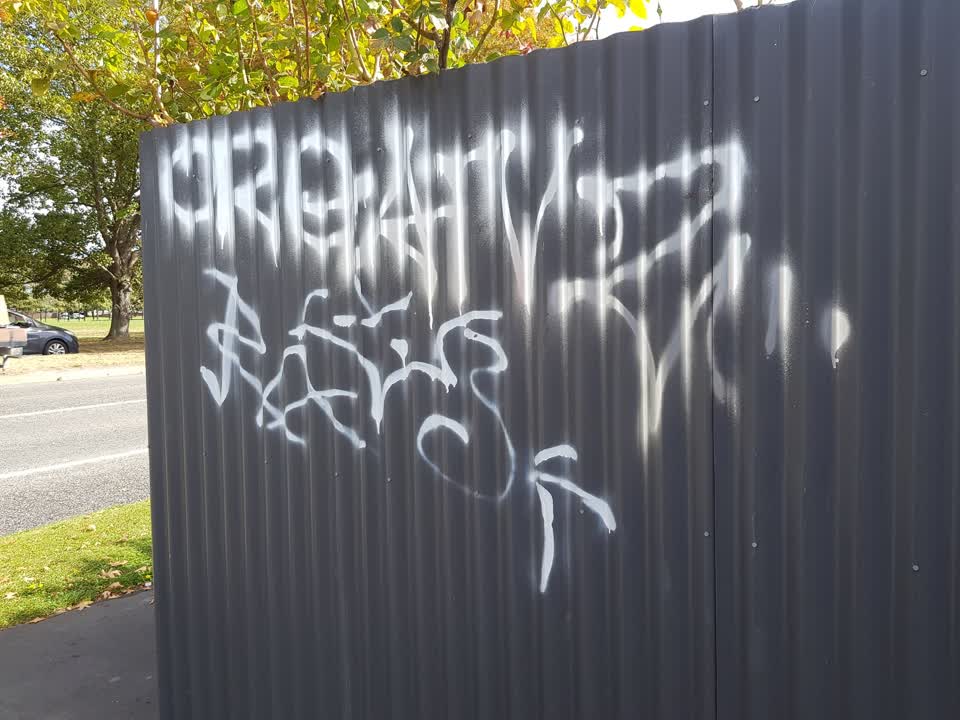 The photograph attached to this graffiti report