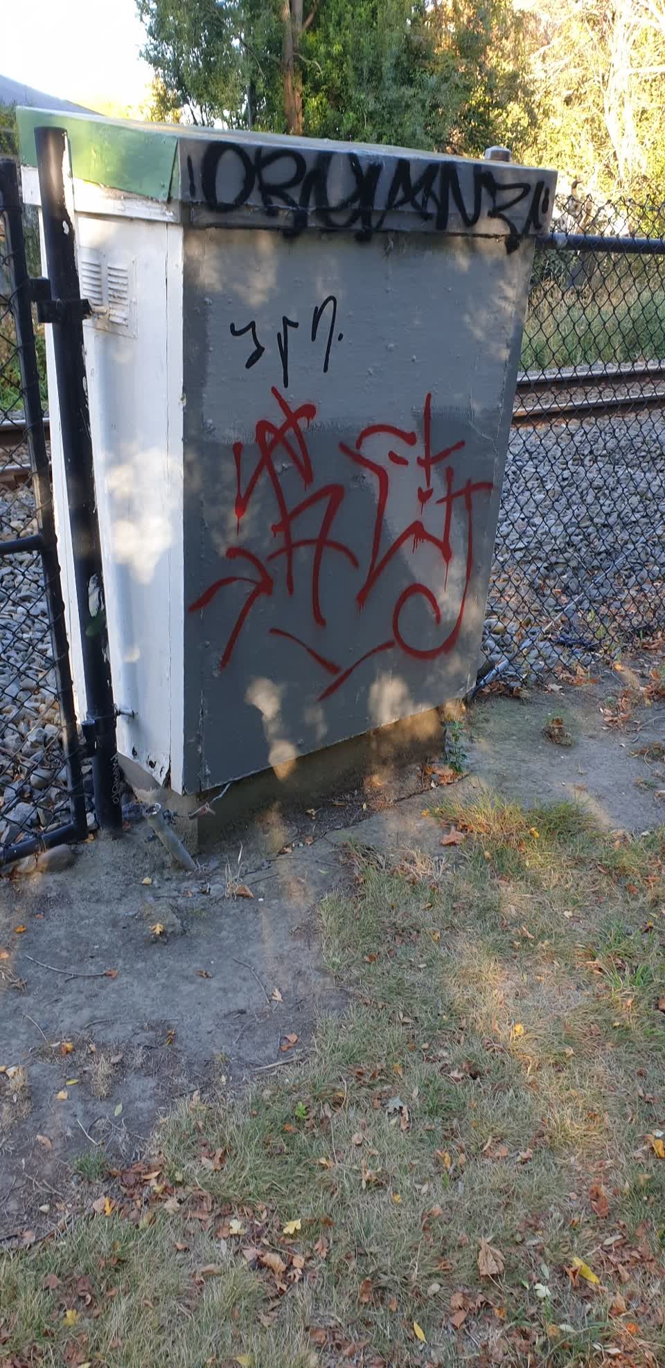 The photograph attached to this graffiti report