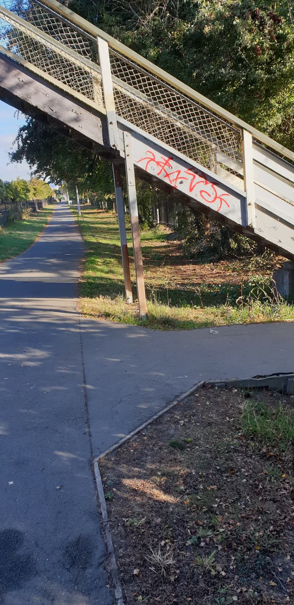 The photograph attached to this graffiti report