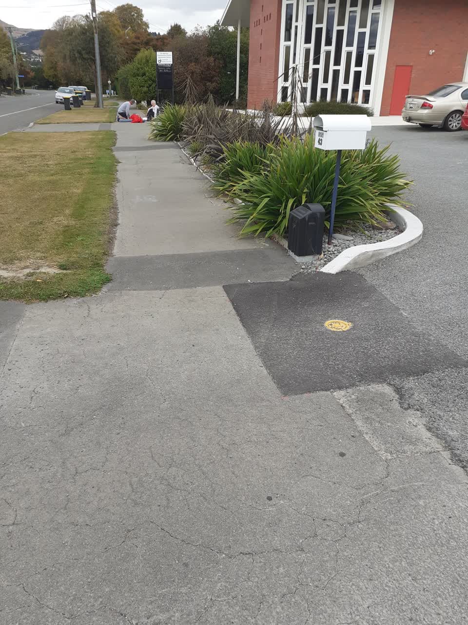 The photograph attached to this roading/streets report