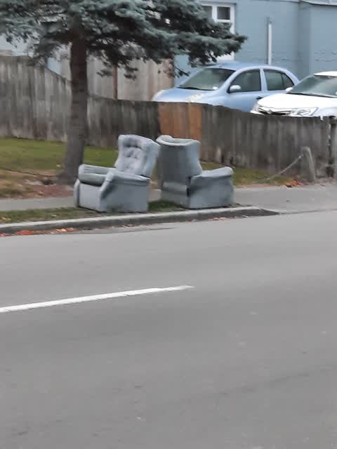 Rubbish/Recycling, a report photo