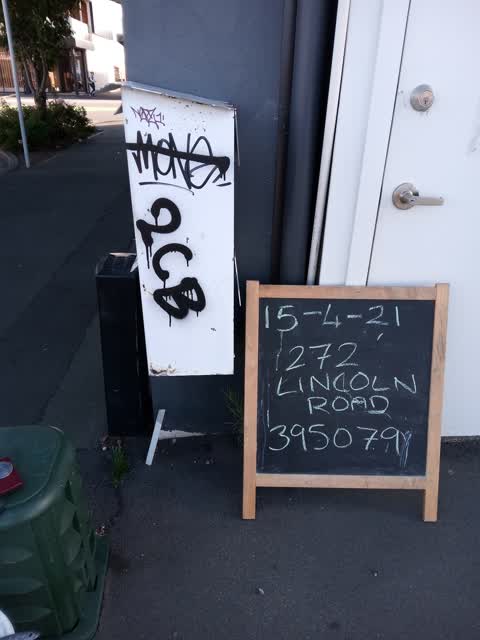 Graffiti, a report photo