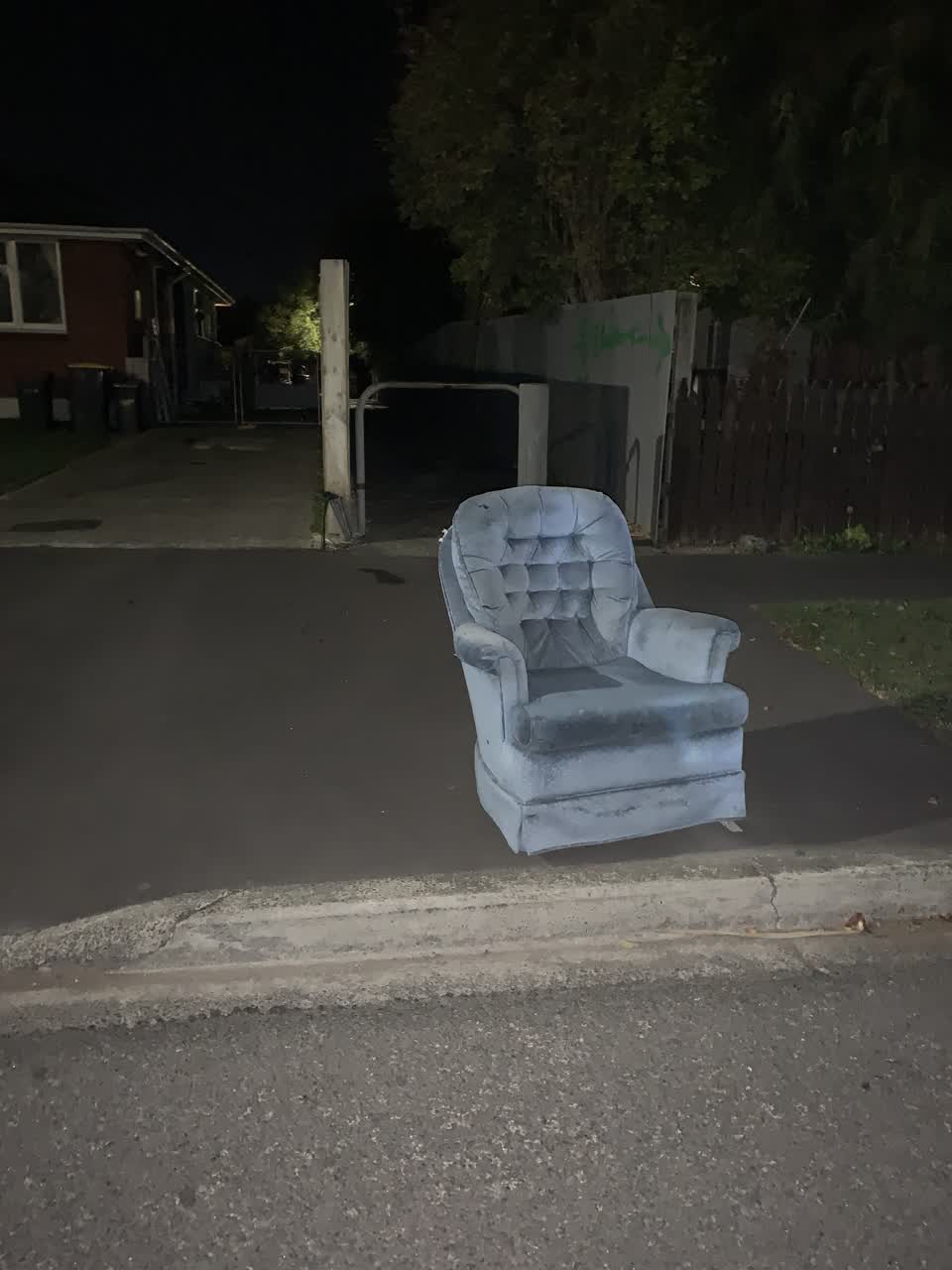 The photograph attached to this rubbish/recycling report