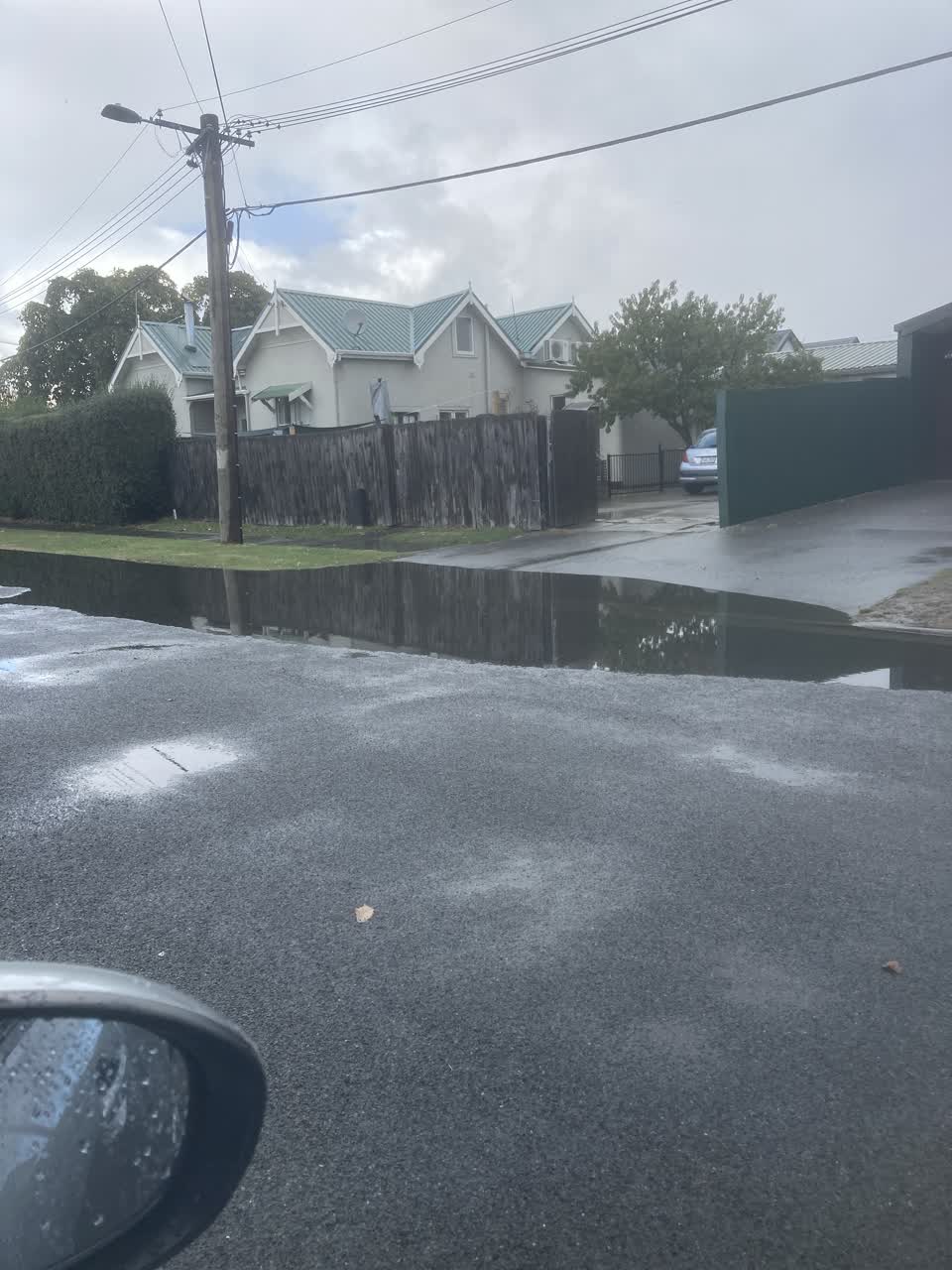The photograph attached to this roading/streets report