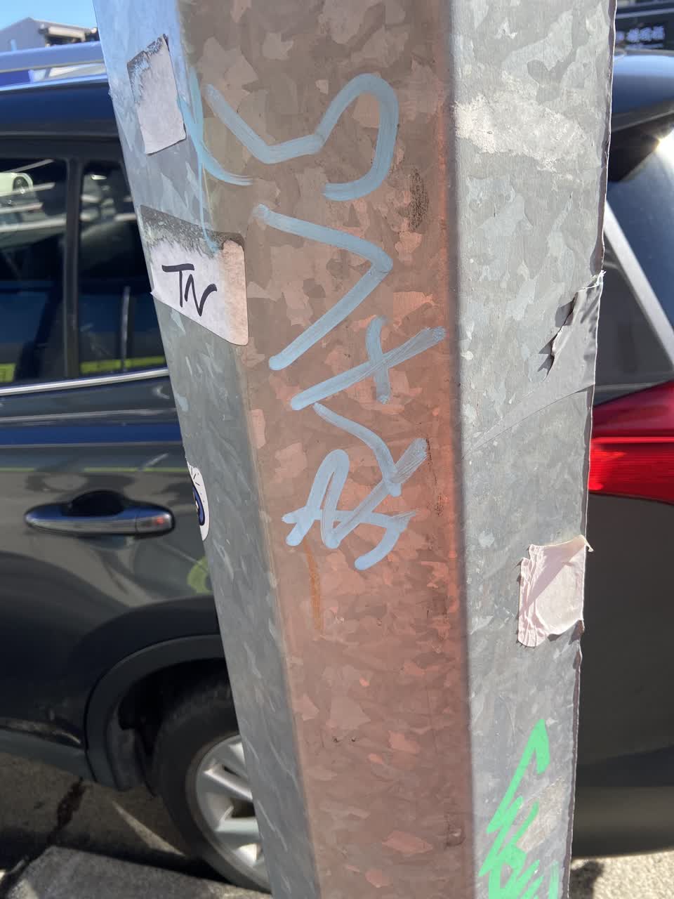 The photograph attached to this graffiti report