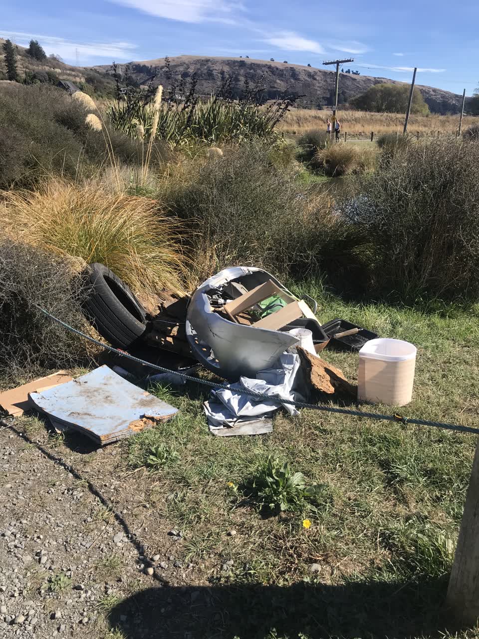 The photograph attached to this rubbish/recycling report
