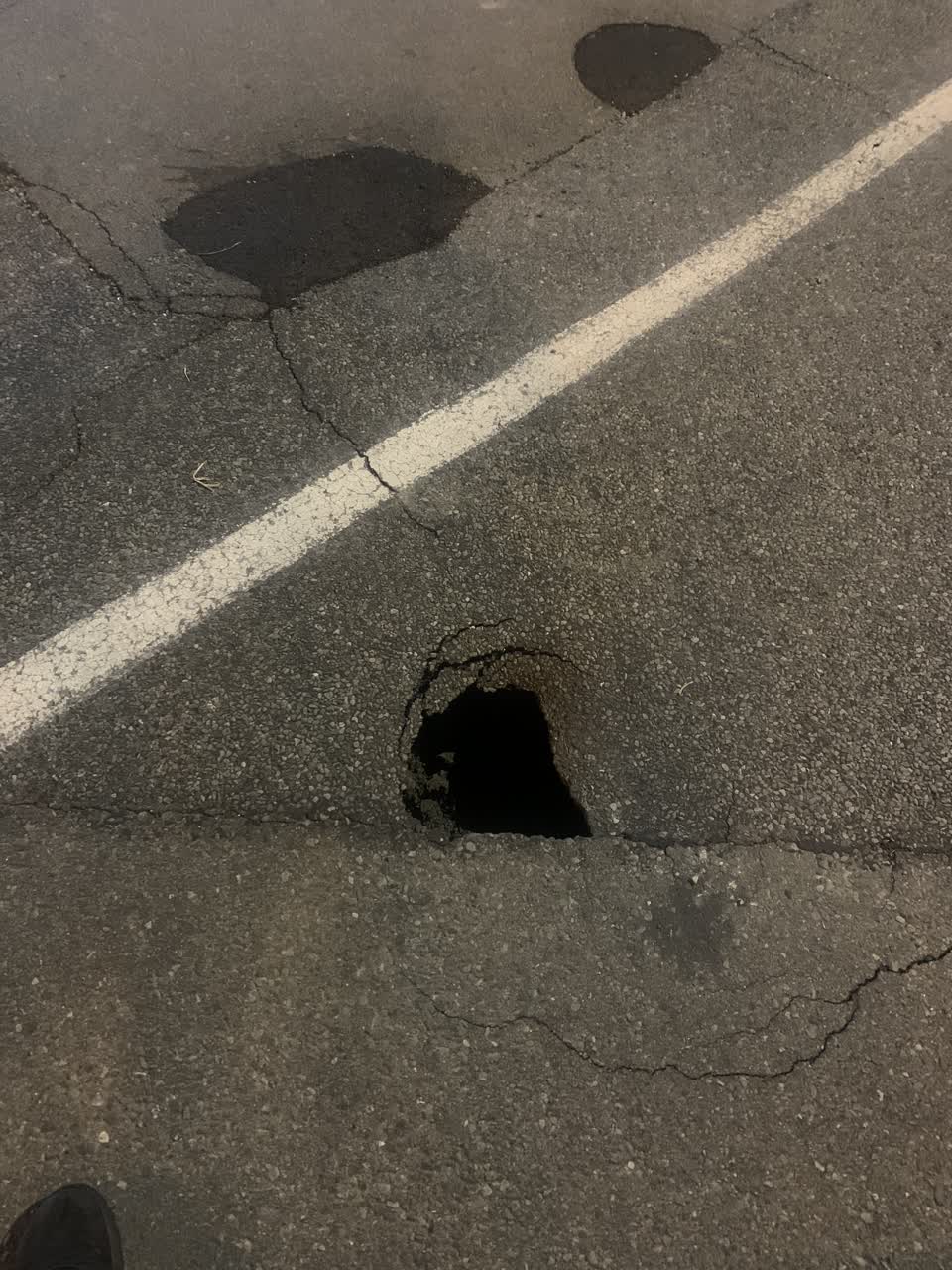 The photograph attached to this roading/streets report