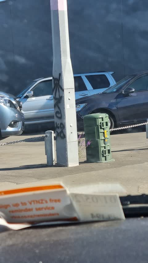 Graffiti, a report photo