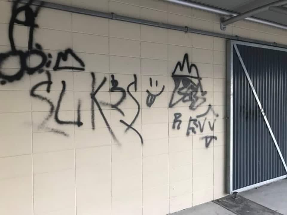 The photograph attached to this graffiti report