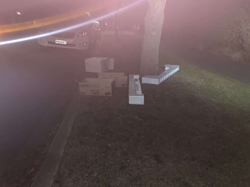 The photograph attached to this rubbish/recycling report