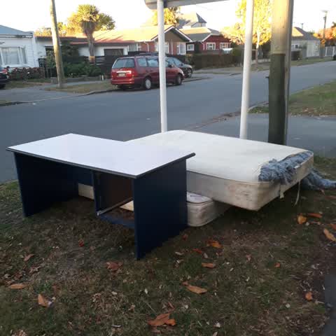 Rubbish/Recycling, a report photo