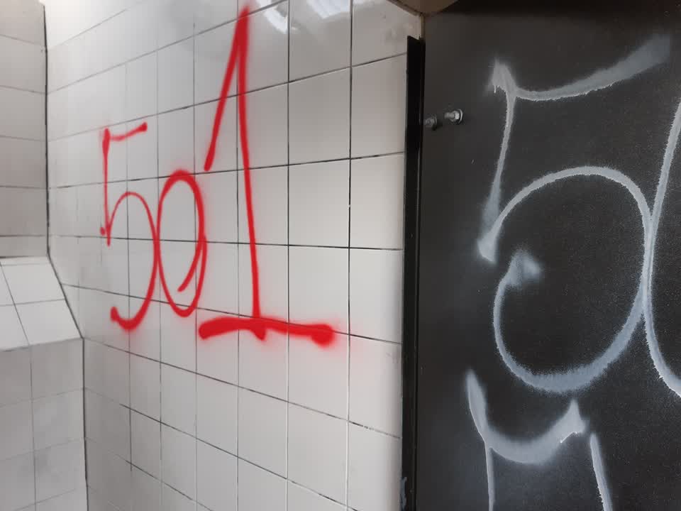 The photograph attached to this graffiti report