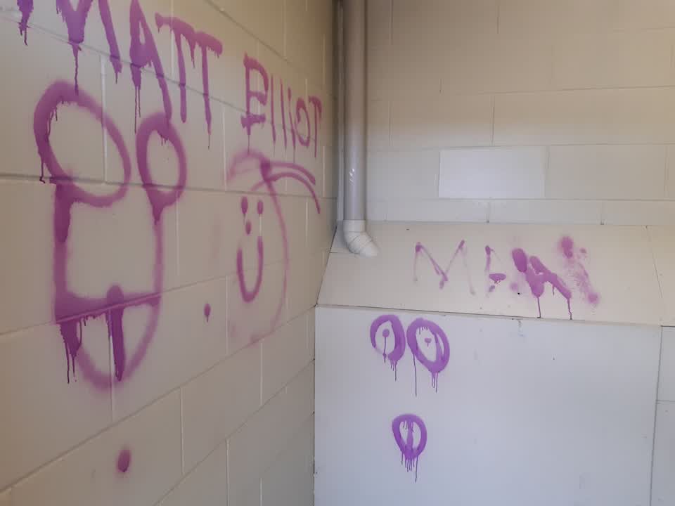 The photograph attached to this graffiti report
