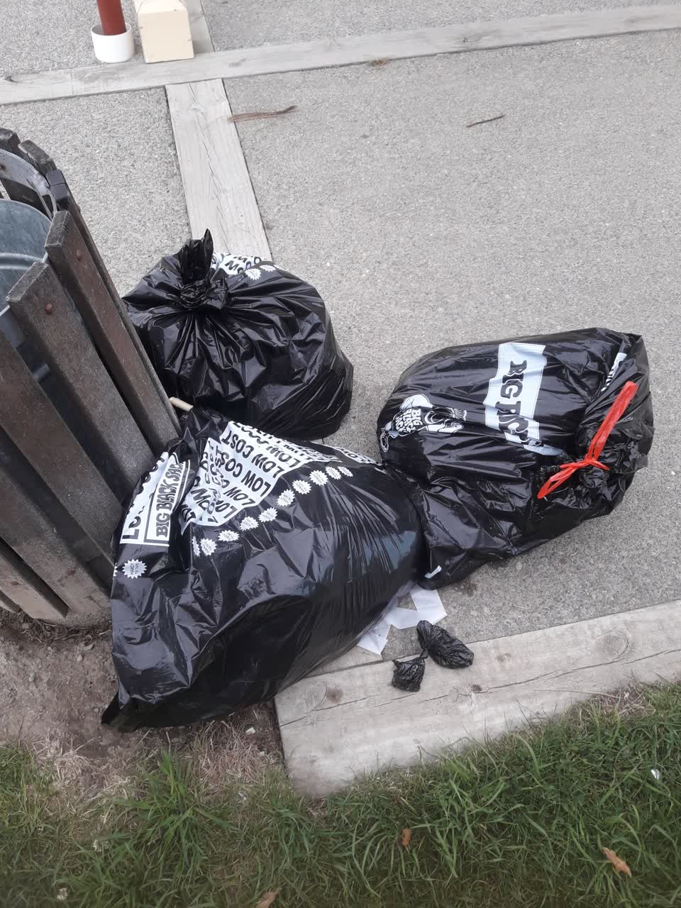The photograph attached to this parks report