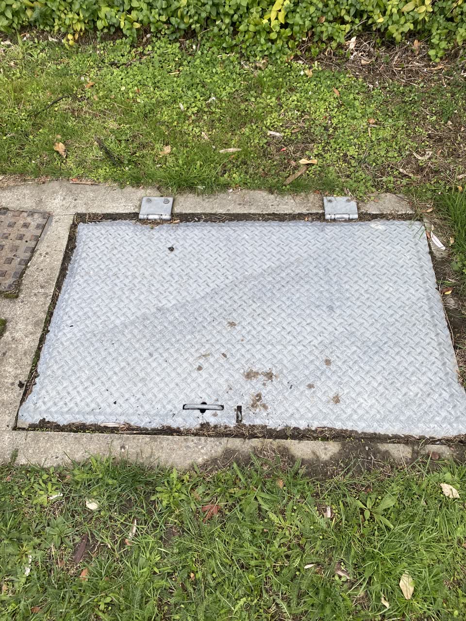 The photograph attached to this water supply report