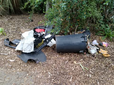 Rubbish/Recycling, a report photo