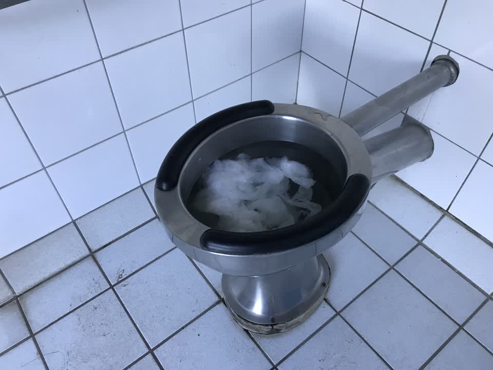 The photograph attached to this sewer - leak / blockage report