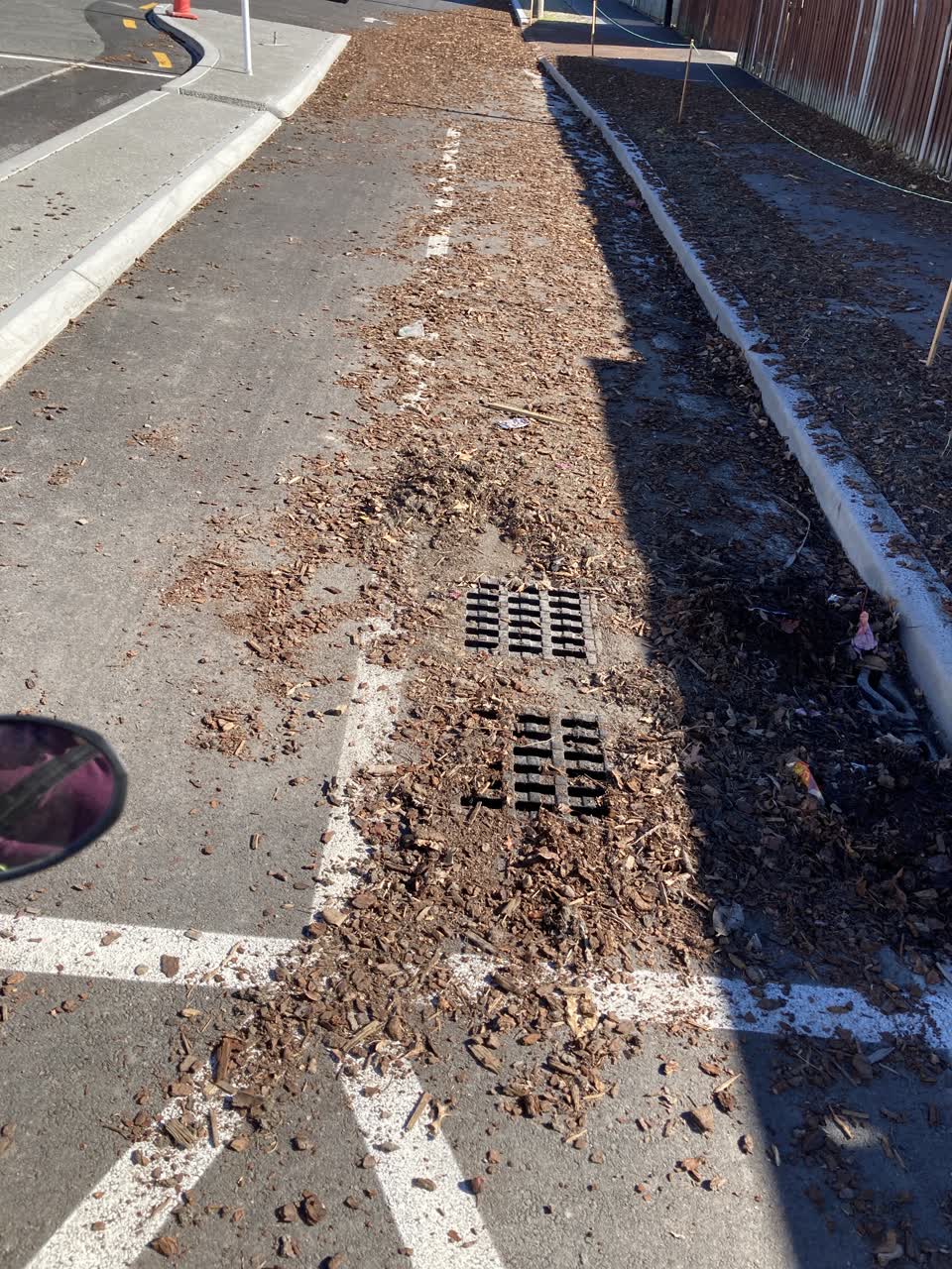 The photograph attached to this roading/streets report
