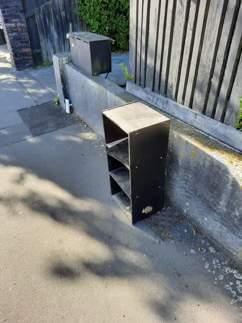 Rubbish/Recycling, a report photo