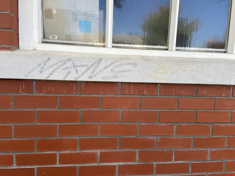 The photograph attached to this graffiti report