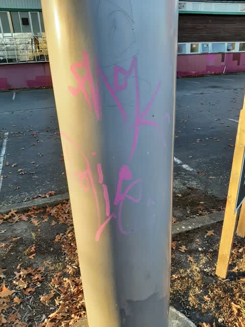 Graffiti, a report photo