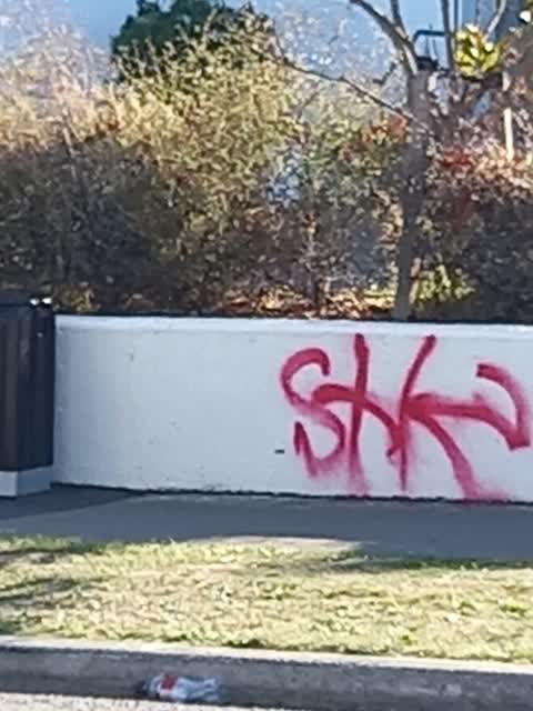 Graffiti, a report photo