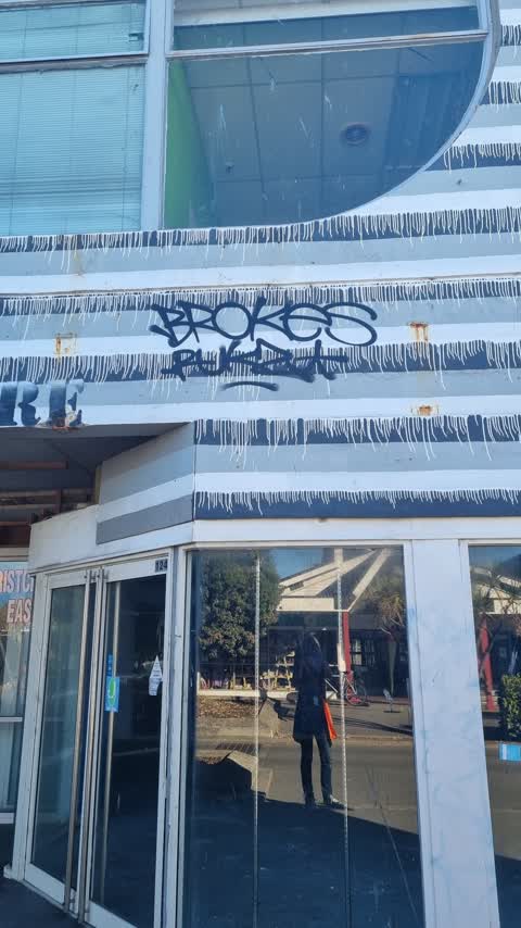Graffiti, a report photo