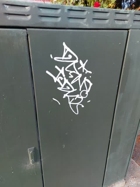 Graffiti, a report photo