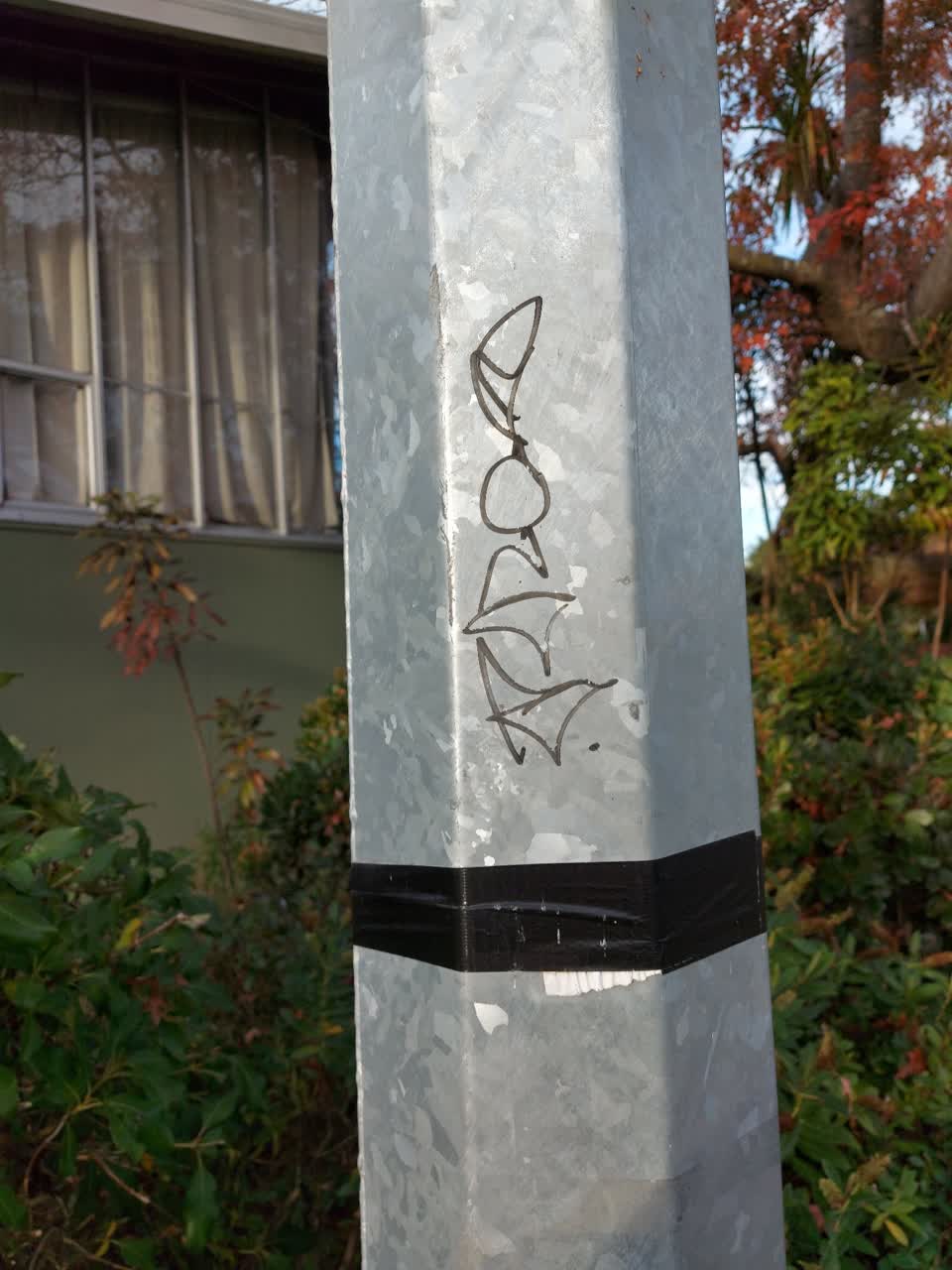The photograph attached to this graffiti report