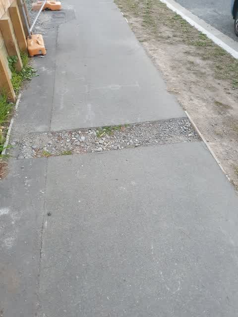 Roading/Streets, a report photo