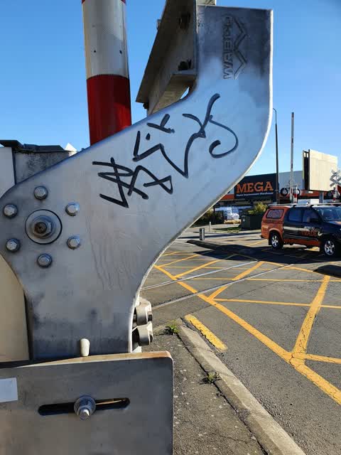 Graffiti, a report photo
