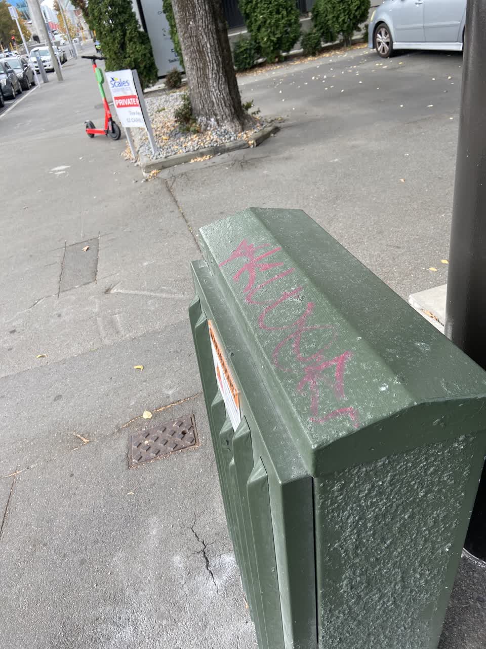 The photograph attached to this graffiti report