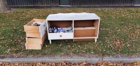 Rubbish/Recycling, a report photo
