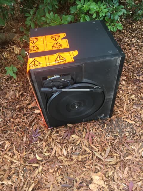 Rubbish/Recycling, a report photo