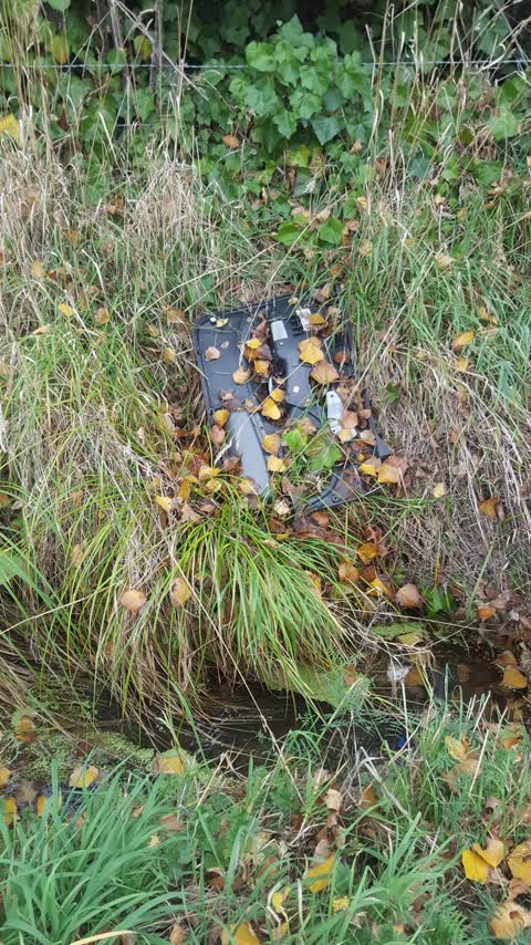 Rubbish/Recycling, a report photo