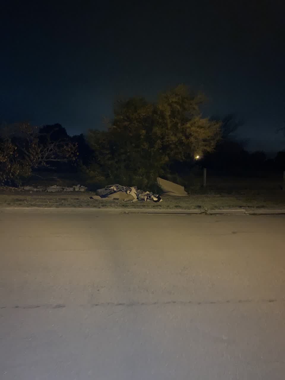 The photograph attached to this rubbish/recycling report