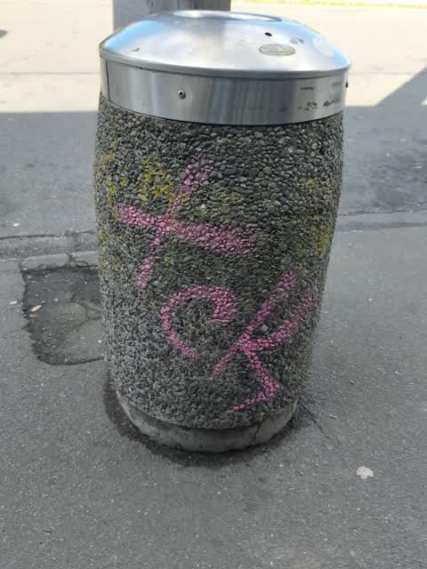Graffiti, a report photo